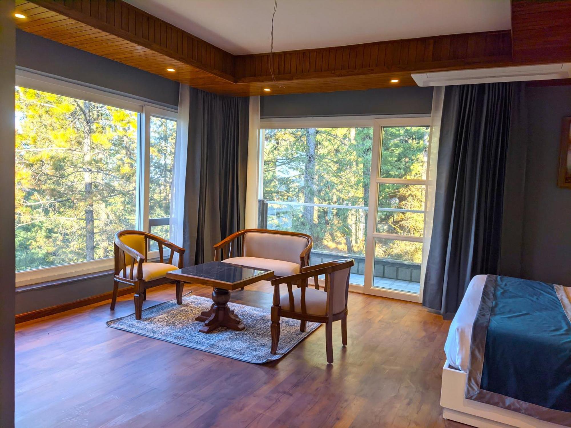 The Retreat Mashobra, Shimla Hotel Eksteriør billede